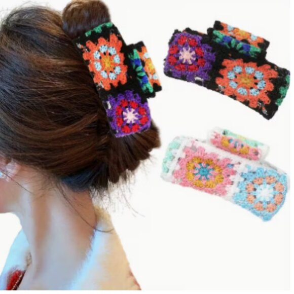 NEW BOUTIQUE GRANNY SQUARE HAIR CLAWS SET OF 2 - Picture 1 of 1